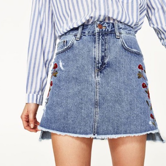 Zara Dresses & Skirts - NWT ZARA Floral Embroidered Denim Skirt